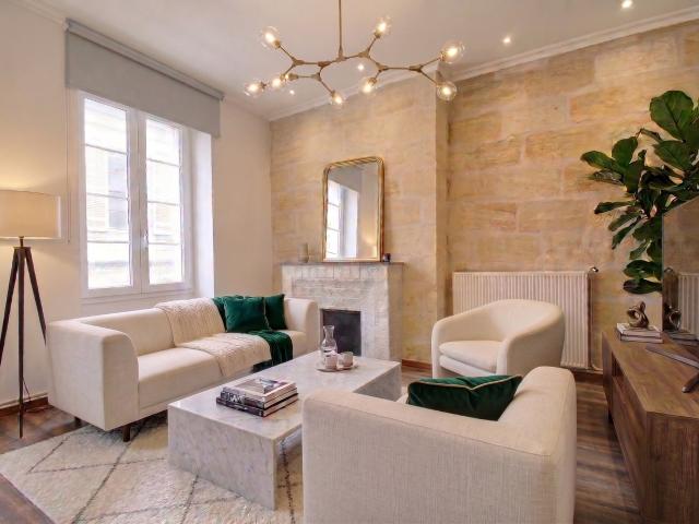 Bordeaux Chartrons appartement T3 de 80m2 habitables 78m2 carrez situé au 2e et dernier étage