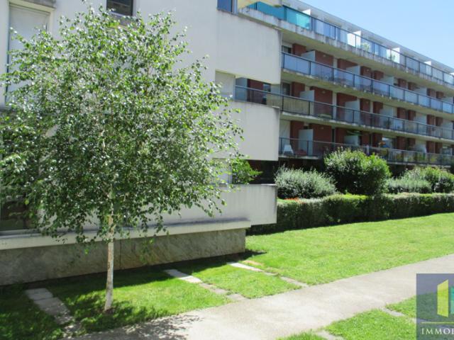 BORDEAUX CHARTRONS APPARTEMENT T3 DUPLEX MEUBLÉ, PARKING SS