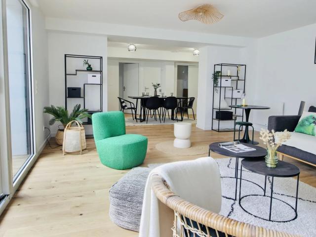 BORDEAUX CROIX BLANCHE APPARTEMENT T3 TERRASSE PARKING