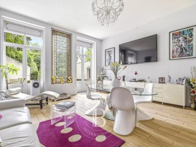 Bordeaux Croix de Seguey Appartement de 130 m² Jardin Dépendance