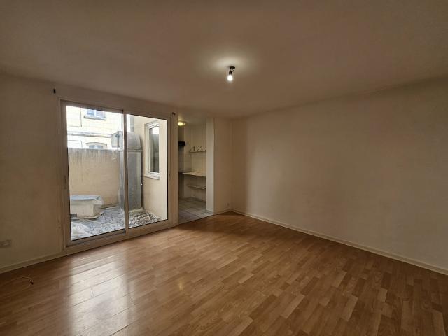 Bordeaux Gambetta Rue Castelnau d'Auros Beau T2 de 34 m2