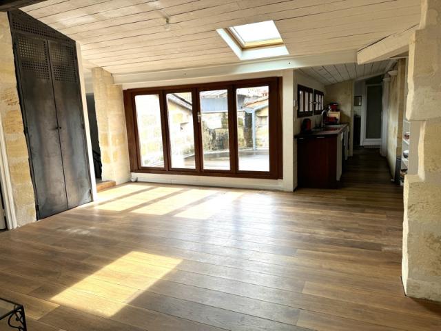 Bordeaux Grand Théâtre Magnifique appartement T3 meublé av