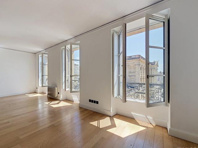 Bordeaux Hôtel de Ville – Appartement avec vue sur les jardin