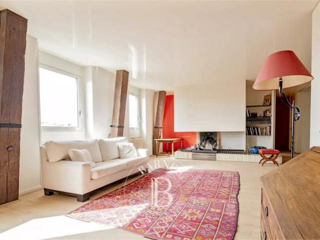 Bordeaux Jardin Public Appartement de 195 m² Dernier étage Ascenseur 2 parkings 2 caves