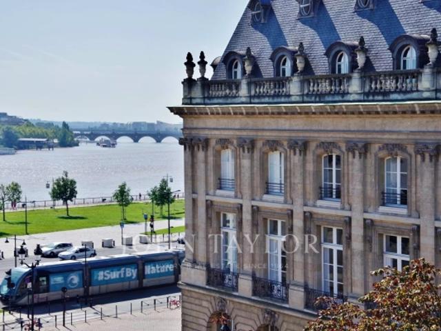 Bordeaux Jardin Public Immeuble à usage mixte John Taylor