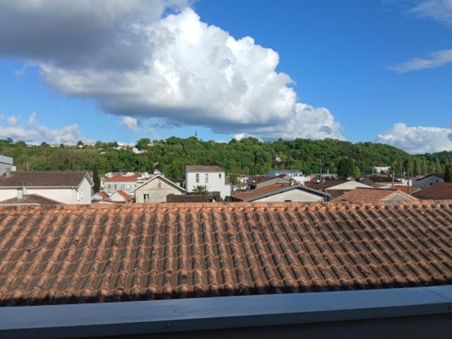 BORDEAUX LA BASTIDE / APPARTEMENT T4 + PLACE DE PARKING