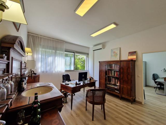 BORDEAUX ORNANO MERIADECK Bureau avec parking