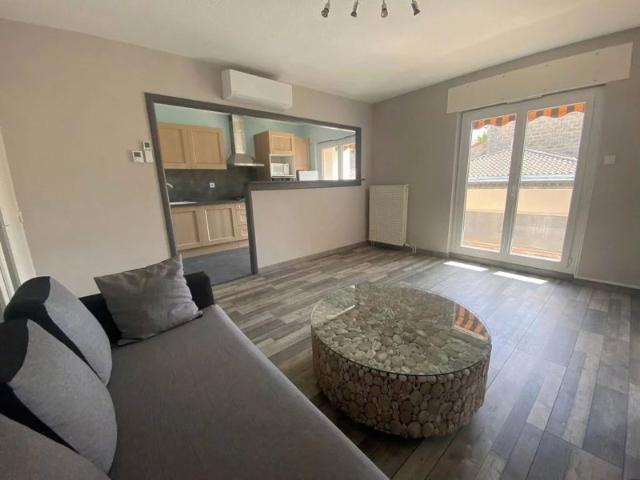 BORDEAUX RUE BILLAUDEL APPARTEMENT T2 AVEC DEUX BALCONS LOCATION MEUBLEE