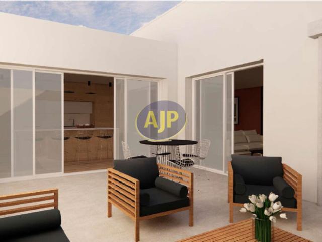 BORDEAUX SAINT AUGUSTIN: APT T4 AVEC GARAGE