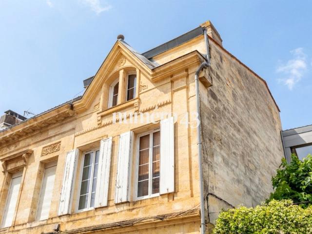 Bordeaux Saint Seurin Immeuble de rapport entier 3 lots. 127m² Bordeaux