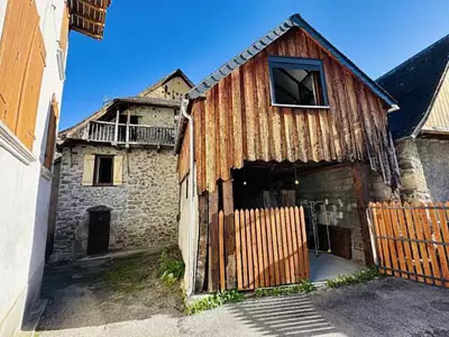 Bordes Uchentein 09800 Achat / Vente maison 7 pièces t7 terrasse parking