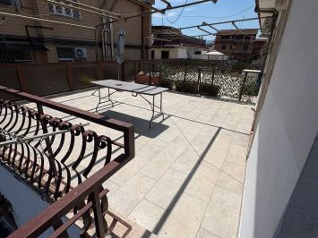 Borghesiana | Trilocale con terrazzo | Arredato