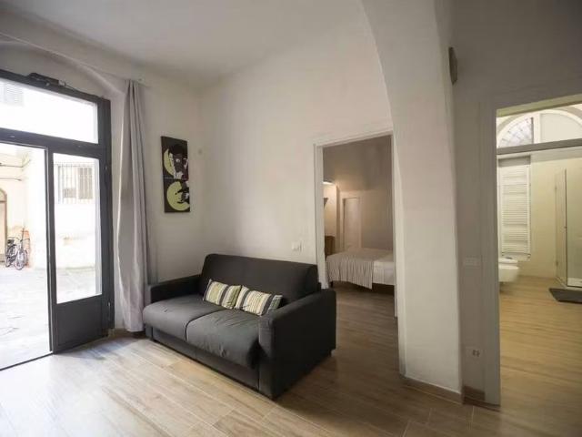 Borgo Tegolaio, Florence, Tuscany 50125