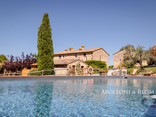 Borgo del 1600 con piscina immerso nelle colline toscane e v. 595m² Gambassi Terme