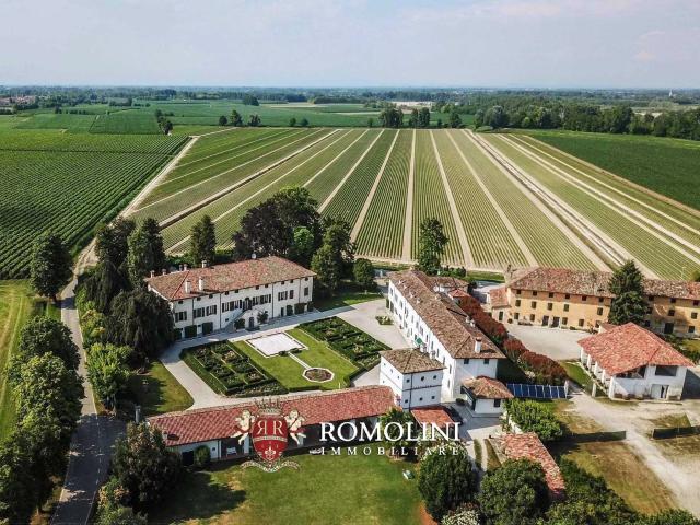 Borgo Storico In Vendita In Friuli Venezia Giulia, Colline D. m² Morsano al Tagliamento