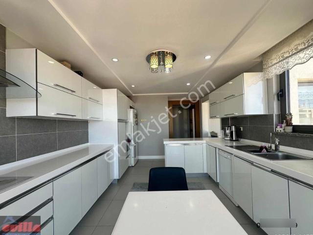 Borkonut Plus'ta Havuzlu Full Deniz Manzaralı 4+1 Satılık Daire