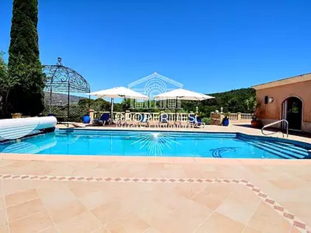 Bormes les Mimosas 83230 Achat / Vente maison 10 pièces t10 piscine terrasse
