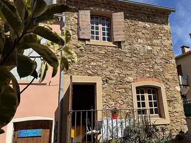 Bormes les Mimosas 83230 Achat / Vente maison 3 pièces t3 au dernier étage terrasse