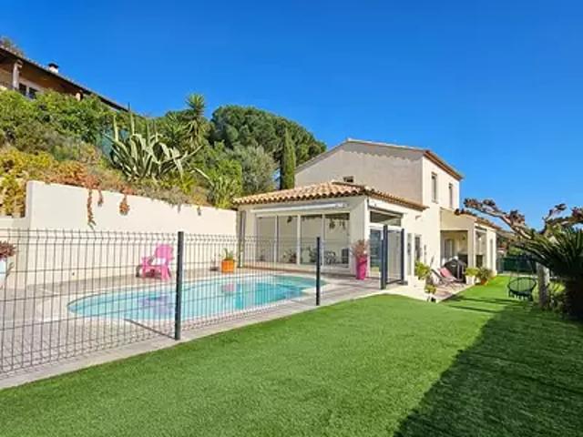 Bormes les Mimosas 83230 Achat / Vente maison 5 pièces t5 piscine terrasse