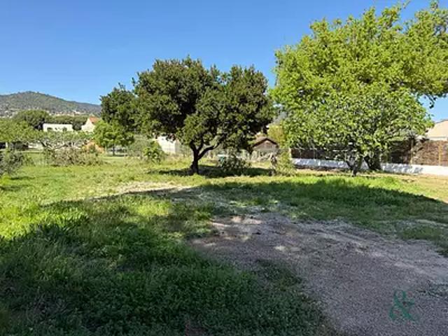 Bormes les Mimosas 83230 Achat / Vente terrain au dernier étage