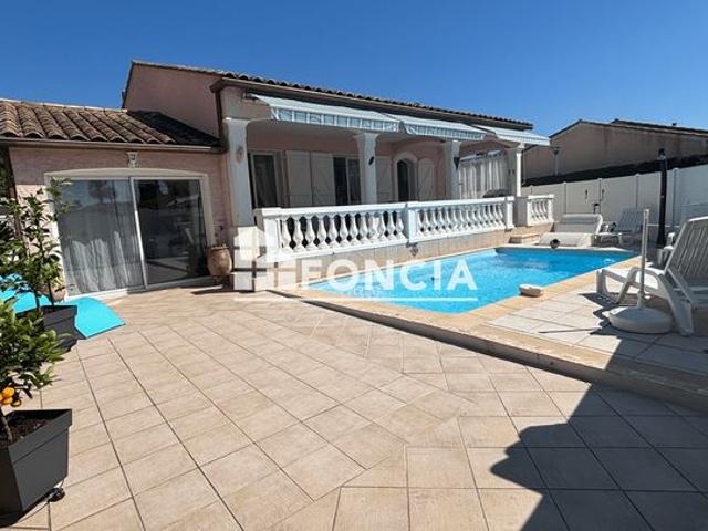 BORMES LES MIMOSAS – Villa de plain pied avec piscine balnéo, à 5 minutes des plages