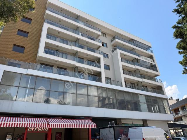 Bornova Myvia 414'te Satılık Eşyalı 2+1
