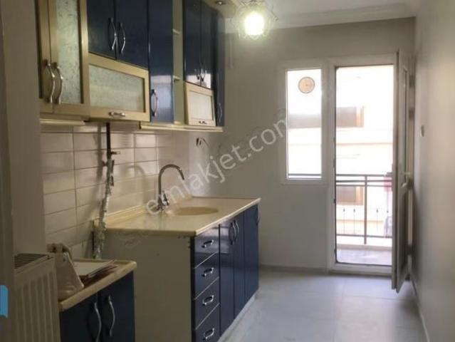 Bornova Merkez Erzene Mah. Asansörlü,kiralık 3+1 Daire