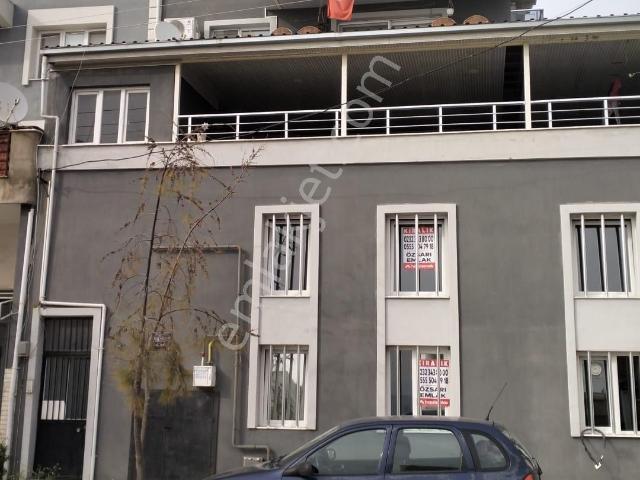 Bornova Atatürk Mah. Anacadde Üzeri Zemin Dubleks Kiralık Daire