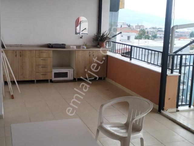 Bornova Atatürk Mah. 1+1, 100m2, Eşyalı Kiralık Daire