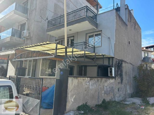 Bornova Atatürk Mahallesinde Yatırımlık Kiracılı Bina!