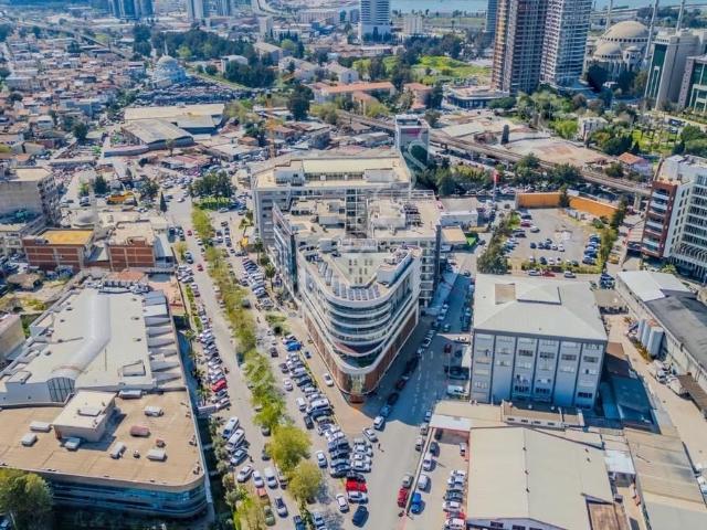Bornova Adliye Ve Metro Yakını Kiralık Ofisler 2araç Otoparklı