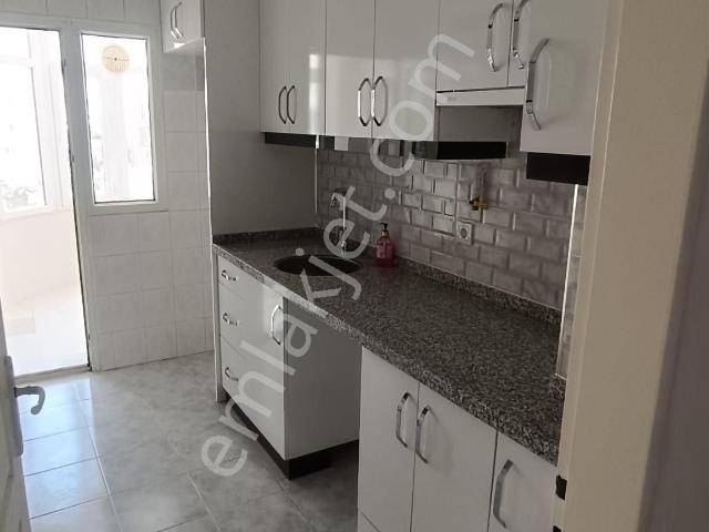 Bornova Evka 4 3+1 Doğalgazlı Kiralık Daire