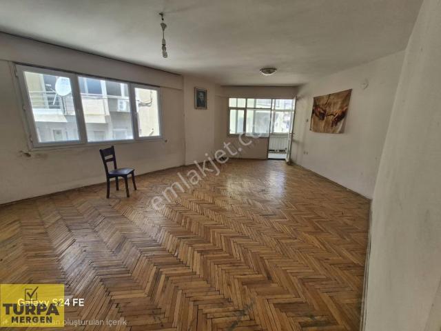 Bornova Ergene Mah. Satılık 3+1 Daire