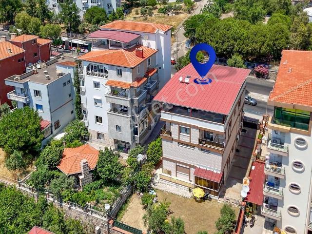 Bornova İnönü'de Müstakil Tarzında Tesaslı Manzaralı Özel Mimari