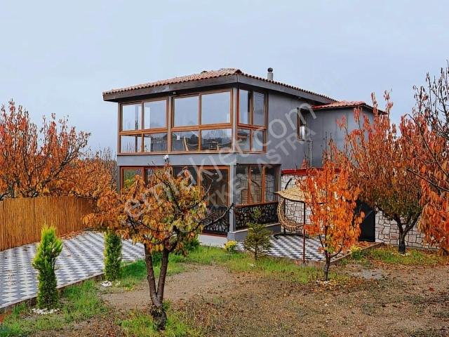 Bornova Çicekliköy 313m2 Arazi İçinde Satılık Villa