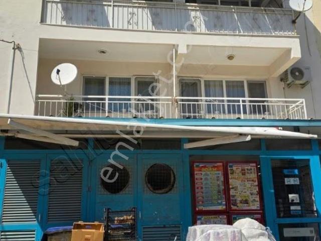 Bornova Kızılay Mahallesinde Satılık 3+1 Daire