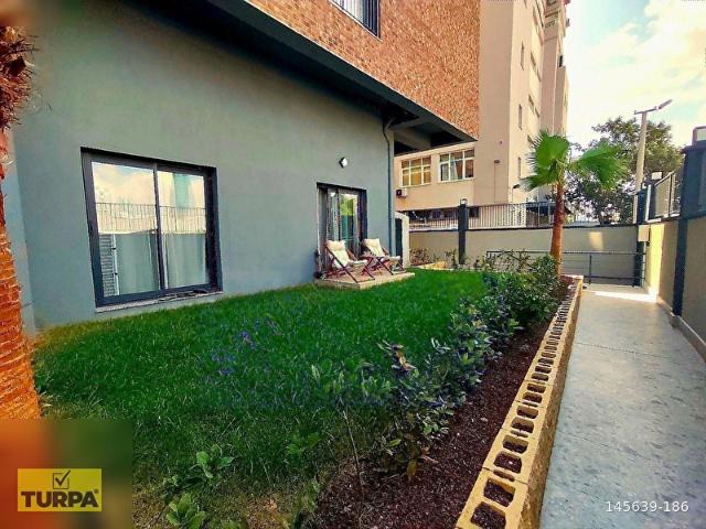 Bornova Passanova'da Özel 40 m2 Bahçeli Satılık 2+1 Loft Daire