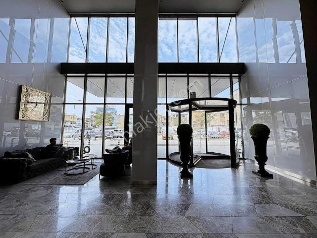 Bornova Varyant Tower Sıfır Eşyalı Kiracısız 1+1 Satılık Daire