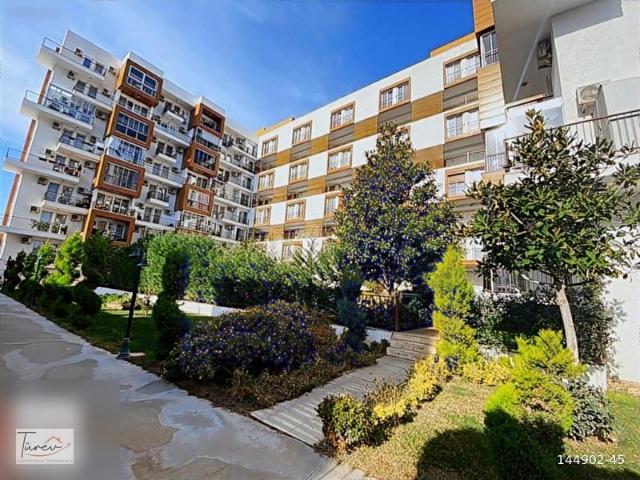 BORNOVA VERANOVA SİTESİN 'DE 2+1 SATILIK TÜREV GAYRİMENKUL