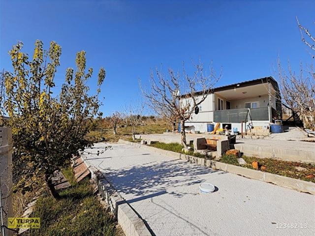 BORNOVA YAKAKÖY ÖZBEK MAH.500 M2 İÇİNDE SATILIK 1+1 MÜSTAKİL