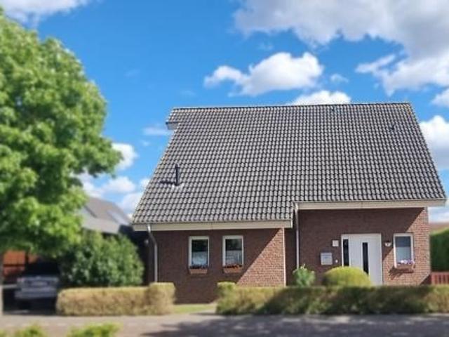BÖRS Immobilien + Einfamilienhaus in 17033 Neubrandenburg
