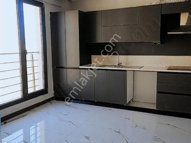 Bostanbaşında Satılık 4+1 Daire