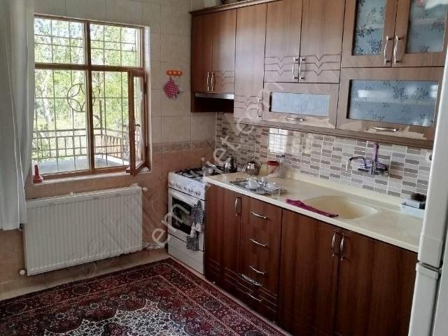 Bostanbasında Satılık Müstakıl Bahçeli Ev