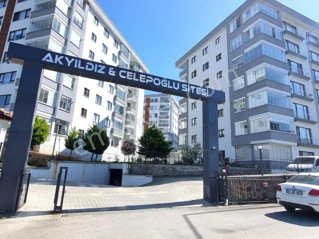 Bostancı Akyıldız Sitesi'nde İçi Full Yapılı Lüks 3+1 Daire