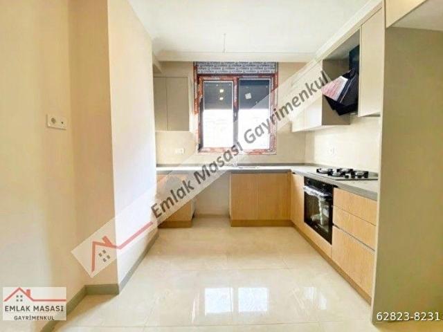 Bostancıda Minibüs Caddesine Yakın Sıfır Binada 3+1 Daire EMLAK MASASI