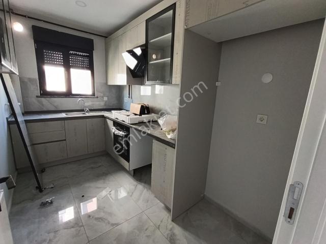 Bostancı Gösteri Merkezine Komşu Kiralık Yeni Sıfır Daire
