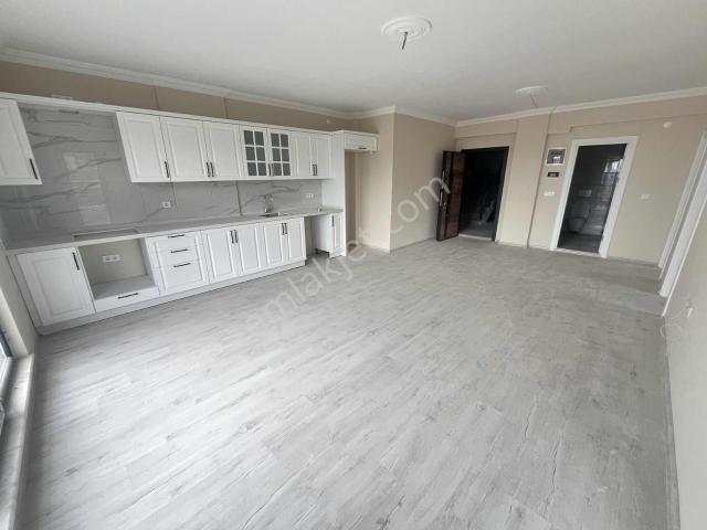 Bostancı Site İçi Manzaralı 2+1