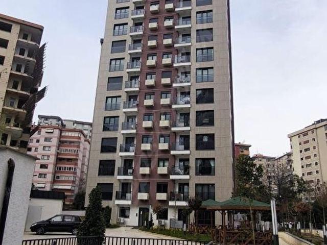 BOSTANCI'DA SİTE İÇERİSİNDE SATILIK 2+1 DAİRE