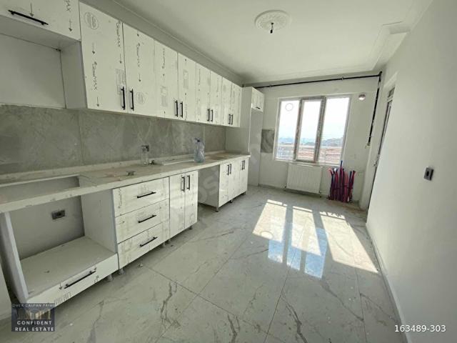 BOSTANCIK MH. CAD. ÜZERİ ASANSÖRLÜ SIFIR 3+1 ARA KAT DAİRE