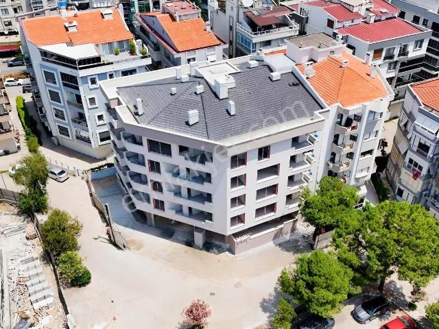 Bostanlı Bestekar Sadi Hoşses Üzeri 3+1 Sıfır Satılık Daire